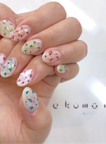 押し花ネイル　春ネイル　スプリングネイル　ダイヤモンドカット