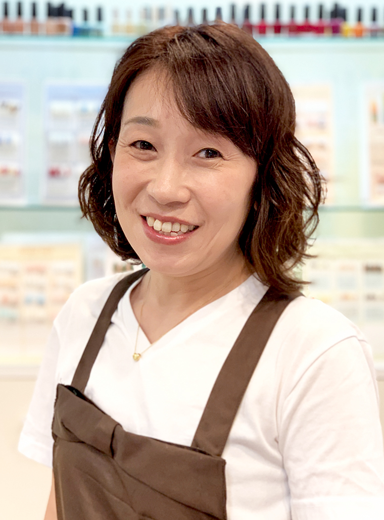 吉田 綾子