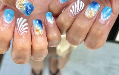 溝ノ口ネイルサロン　ニュアンスネイル　ミラーネイル　夏ネイル　鱗ネイル