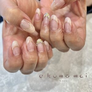 溝ノ口ネイルサロン　フレンチネイル　ビジューネイル 埋め尽くしネイル　上品ネイル