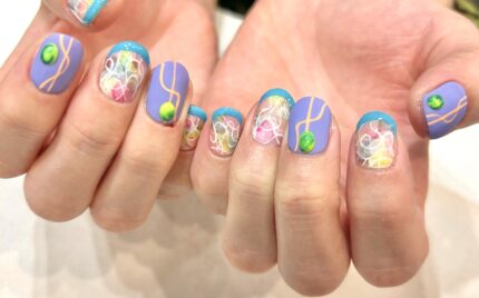 溝ノ口ネイルサロン　ニュアンスネイル　個性派ネイル　