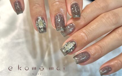 溝ノ口ネイルサロン　ニュアンスネイル　スクエアネイル　ブラックネイル　パーツネイル　ワンカラーネイル 夏ネイル