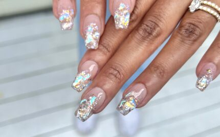 溝ノ口ネイルサロン　ニュアンスネイル　ワンホンネイル　キラキラネイル　ロングネイル　ストーンネイル 　夏ネイル