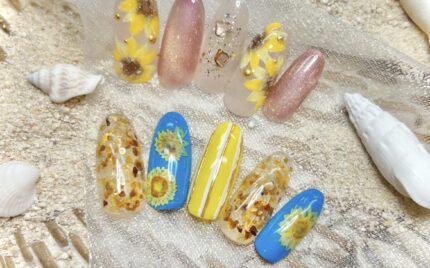 溝ノ口ネイルサロン　ニュアンスネイル　マグネットネイル　ミラーネイル　シェルネイル　ひまわりネイル 夏ネイル