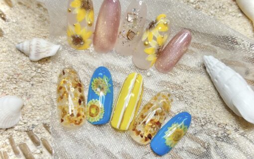 溝ノ口ネイルサロン　ニュアンスネイル　マグネットネイル　ミラーネイル　シェルネイル　ひまわりネイル 夏ネイル