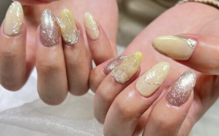 溝ノ口ネイルサロン　ニュアンスネイル　マグネットネイル　ミラーネイル　蝶々ネイル　春ネイル