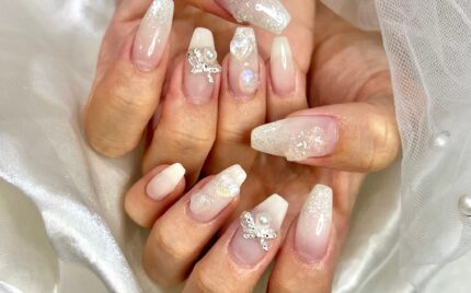 溝ノ口ネイルサロン　パラジェル　フィルイン　ネイル　 秋ネイル フレンチネイル 秋ネイル　レッドネイル　マットネイル溝ノ口ネイルサロン　パラジェル　フィルイン　ネイル　 秋ネイル 秋ネイル　パーツ　ゴージャスネイル　グラデーション