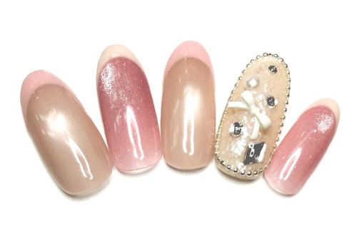 溝ノ口ネイルサロン　パラジェル　フィルイン　ネイル　マグネットネイル　オフィスネイル　シンプルネイル　　マグネットネイル フレンチネイル