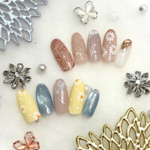 溝ノ口ネイルサロン　パラジェル　フィルイン　ネイル　マグネットネイル　オフィスネイル　シンプルネイル　　マグネットネイル マーガレットネイル