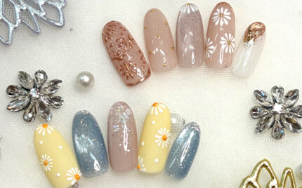 溝ノ口ネイルサロン　パラジェル　フィルイン　ネイル　マグネットネイル　オフィスネイル　シンプルネイル　　マグネットネイル マーガレットネイル